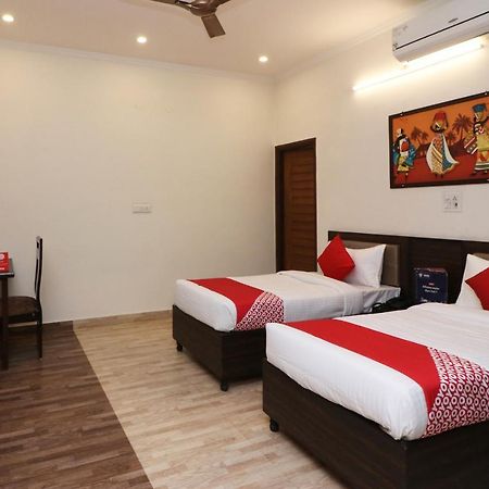 Nest Residency Фаридабад Экстерьер фото