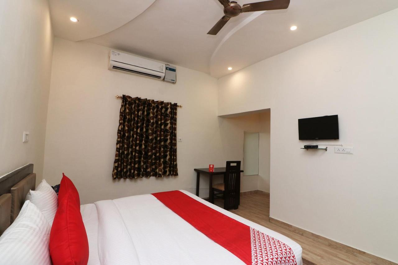 Nest Residency Фаридабад Экстерьер фото